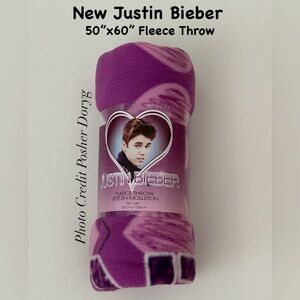 New 2012 Justin Bieber Purple and Pink Fleece Throw Blanket